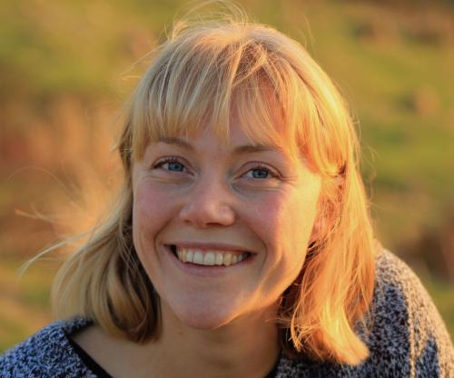 A headshot of Amy Thomas